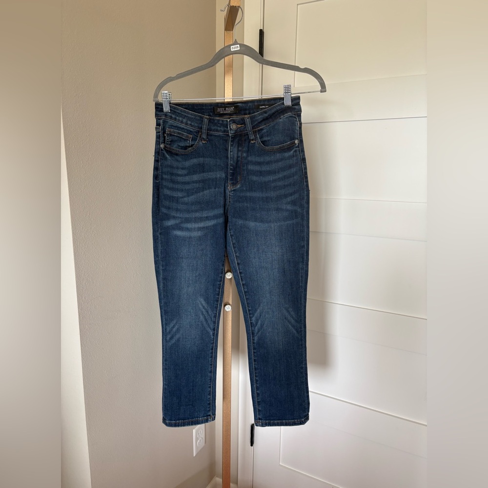 Dark Blue Women’s Jeans - Judy Blue size 27. Dark wash. NWOT